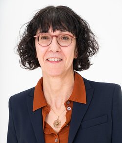 RAin Nicola Ekhtiari MLE Fachanwältin für Agrarrecht und Versicherungsrecht